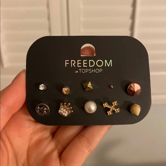 Topshop Jewelry - Topshop Earrings